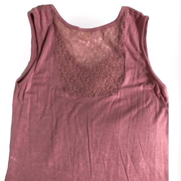 NWOT Studio Y Beautiful Dusty Rose Beaded & Lace Top SZ Small - Picture 5 of 6